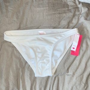 NWT Women’s white cheeky swimsuit bottoms